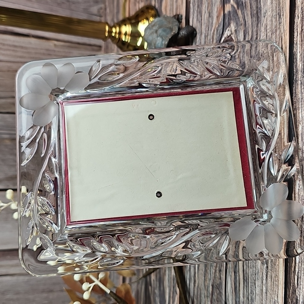 VINTAGE PRINCESS HOUSE HERITAGE COLLECTION LEAD CRYSTAL PICTURE FRAME - Picture 3 of 10